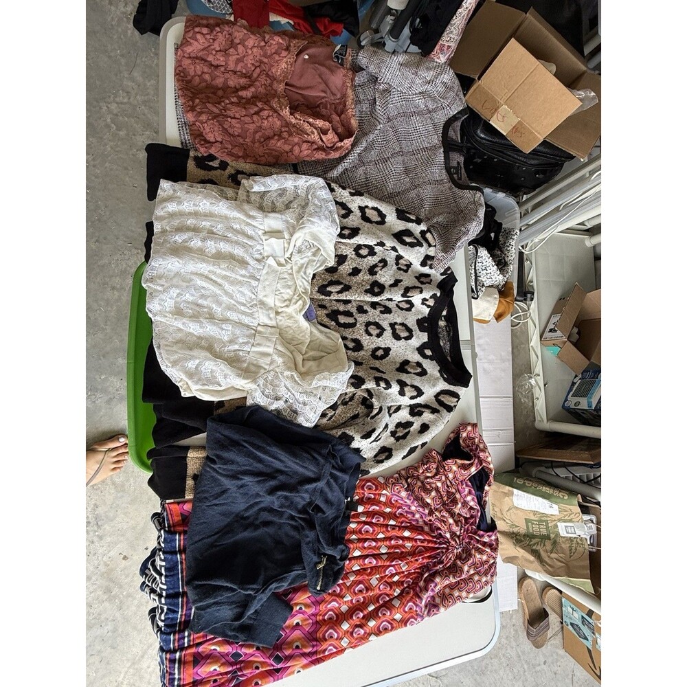 Lot 30 PCS Wholesale Palette Womens Clothes Dresses Blouse Sweaters Extra Small